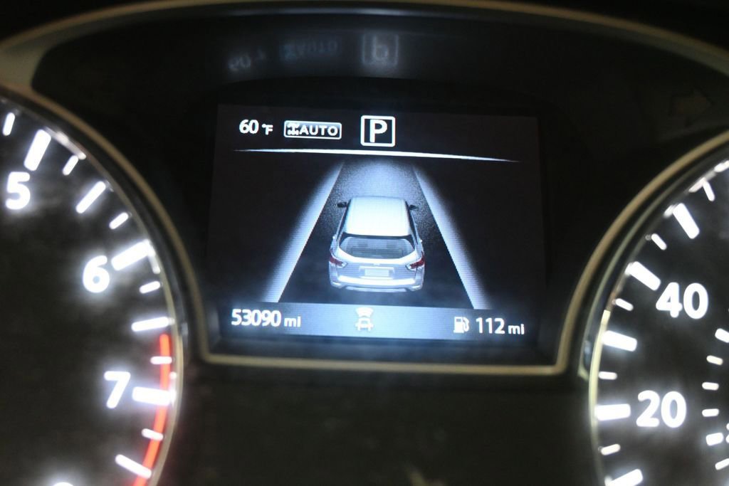 Used 2019 Nissan Pathfinder S AWD/4WD image 16