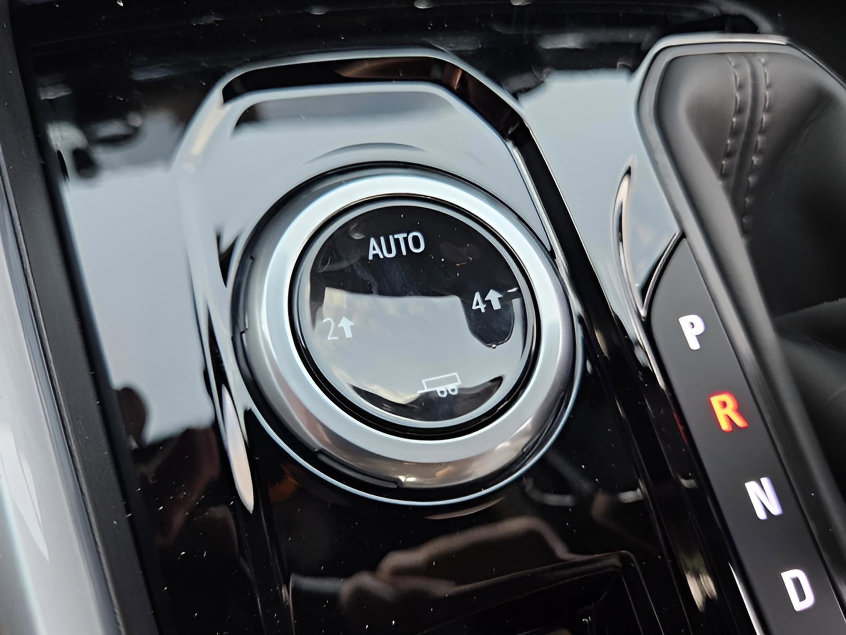 New 2026 Chevrolet Colorado LT w/ LT Convenience Package AWD/4WD image 15