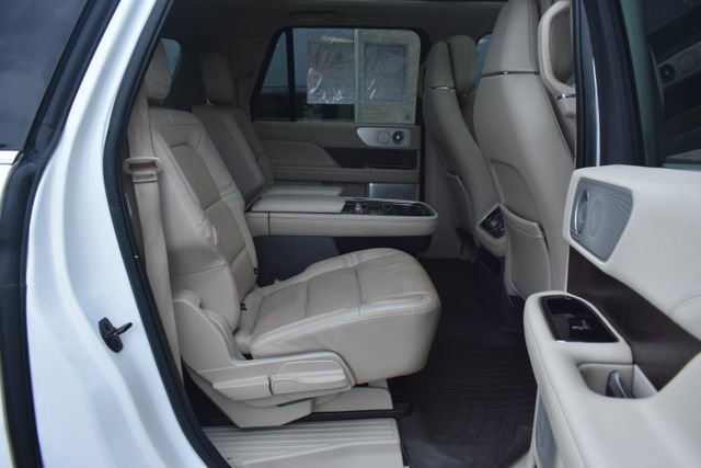 Used 2020 Lincoln Navigator L Reserve w/ Luxury Package image 53