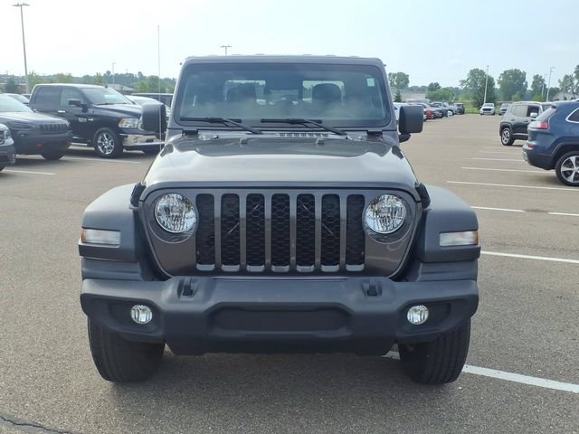 Used 2020 Jeep Gladiator Sport w/ Quick Order Package 24S AWD/4WD image 2