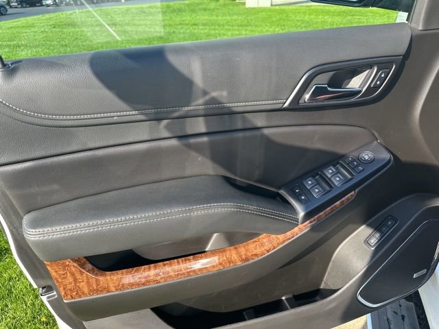 Used 2019 Chevrolet Suburban Premier w/ Premier Plus Edition AWD/4WD image 7