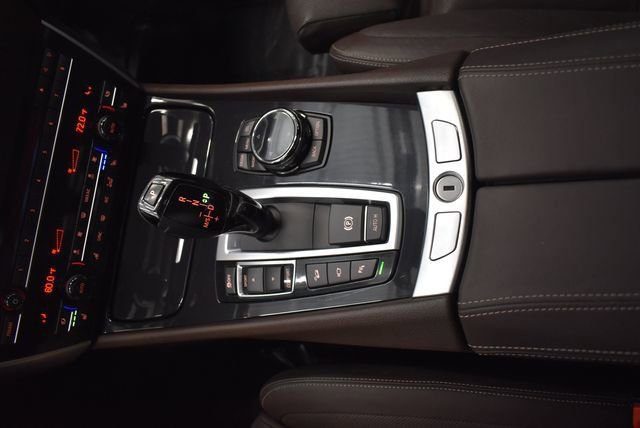 Used 2017 BMW 550i Gran Turismo xDrive image 28