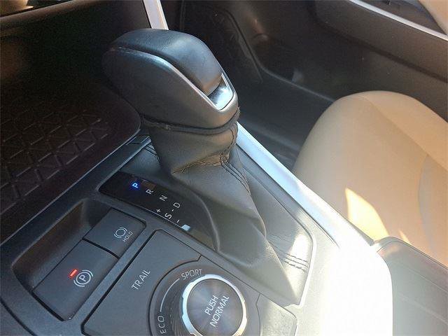 Used 2021 Toyota RAV4 Limited image 13
