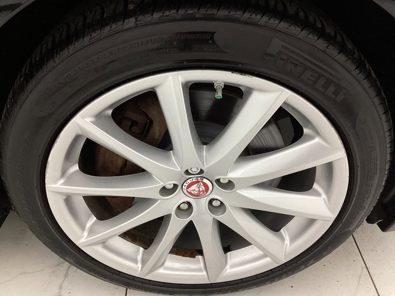 Used 2018 Jaguar XJ R-Sport image 50