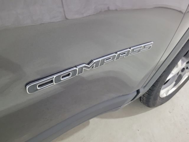 Used 2019 Jeep Compass Limited image 47