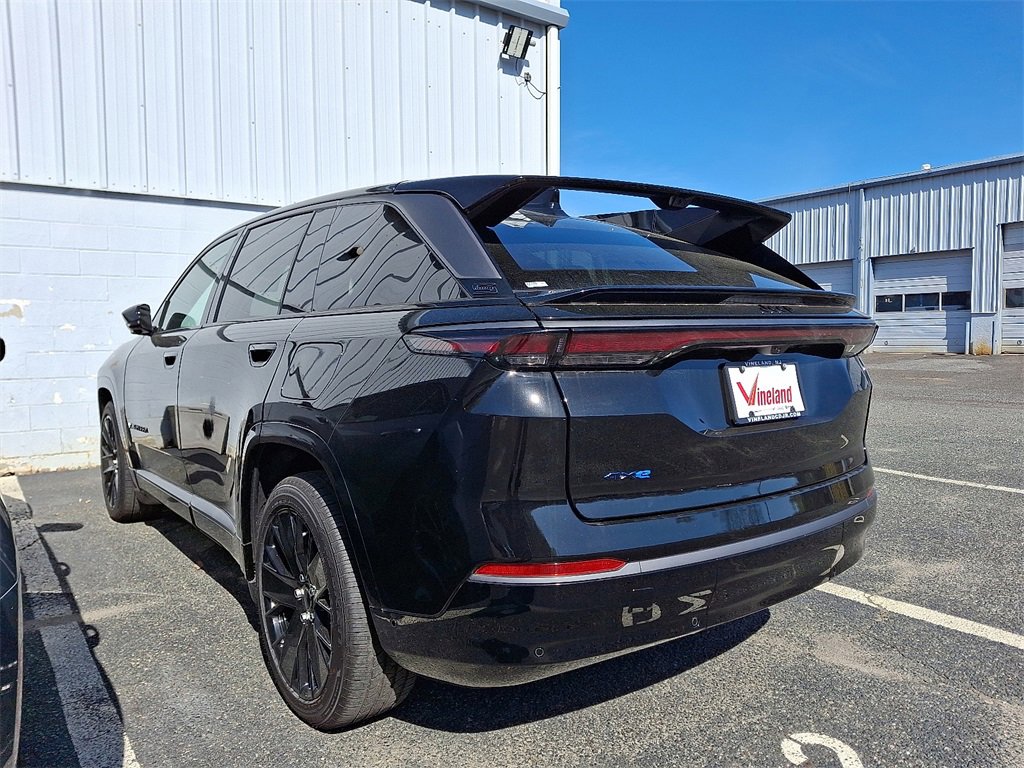New 2024 Jeep Wagoneer Launch Edition image 3