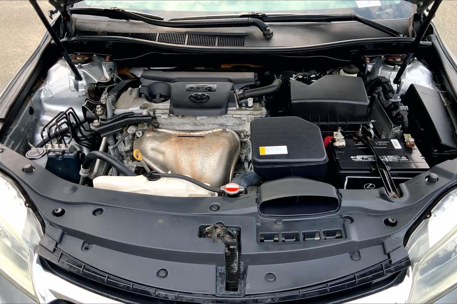 Used 2016 Toyota Camry LE FWD image 32