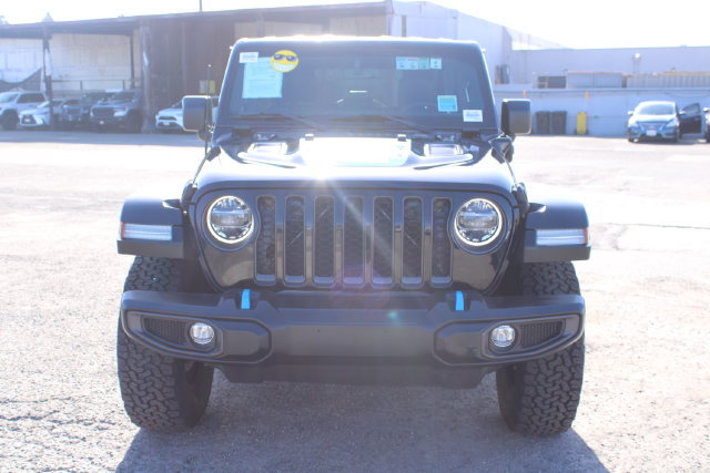 Used 2022 Jeep Wrangler Unlimited Rubicon 4xe w/ Dual Top Group AWD/4WD image 2