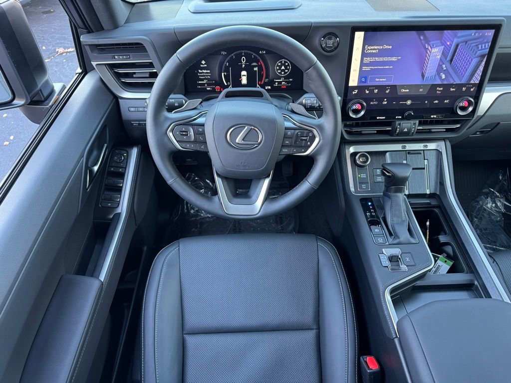 Used 2025 Lexus GX 550 image 18