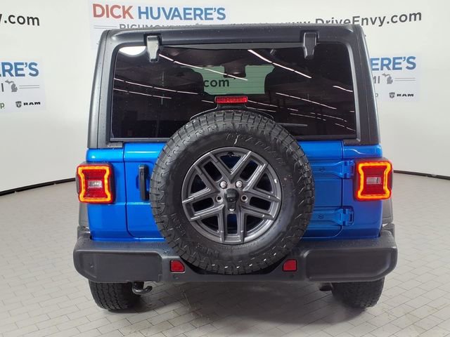 Used 2025 Jeep Wrangler Sport S AWD/4WD image 5