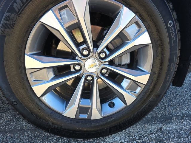 Used 2026 Chevrolet Equinox LT w/ LPO, Floor Liner Package AWD/4WD image 7