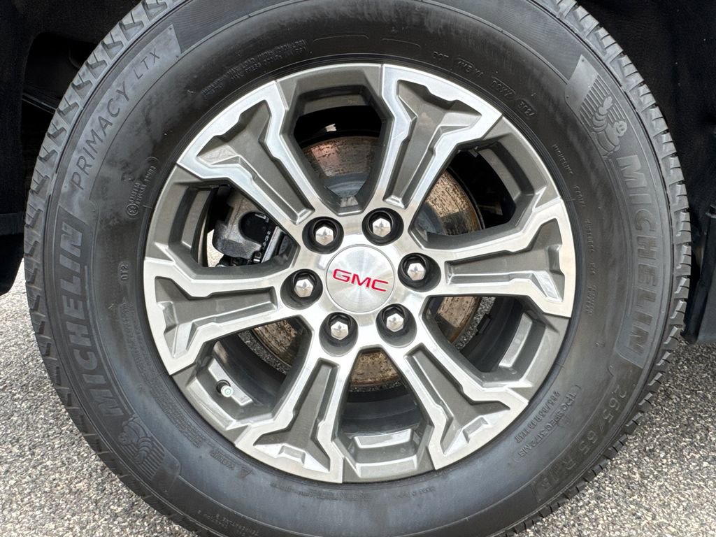 Used 2025 GMC Sierra 1500 SLT AWD/4WD image 19