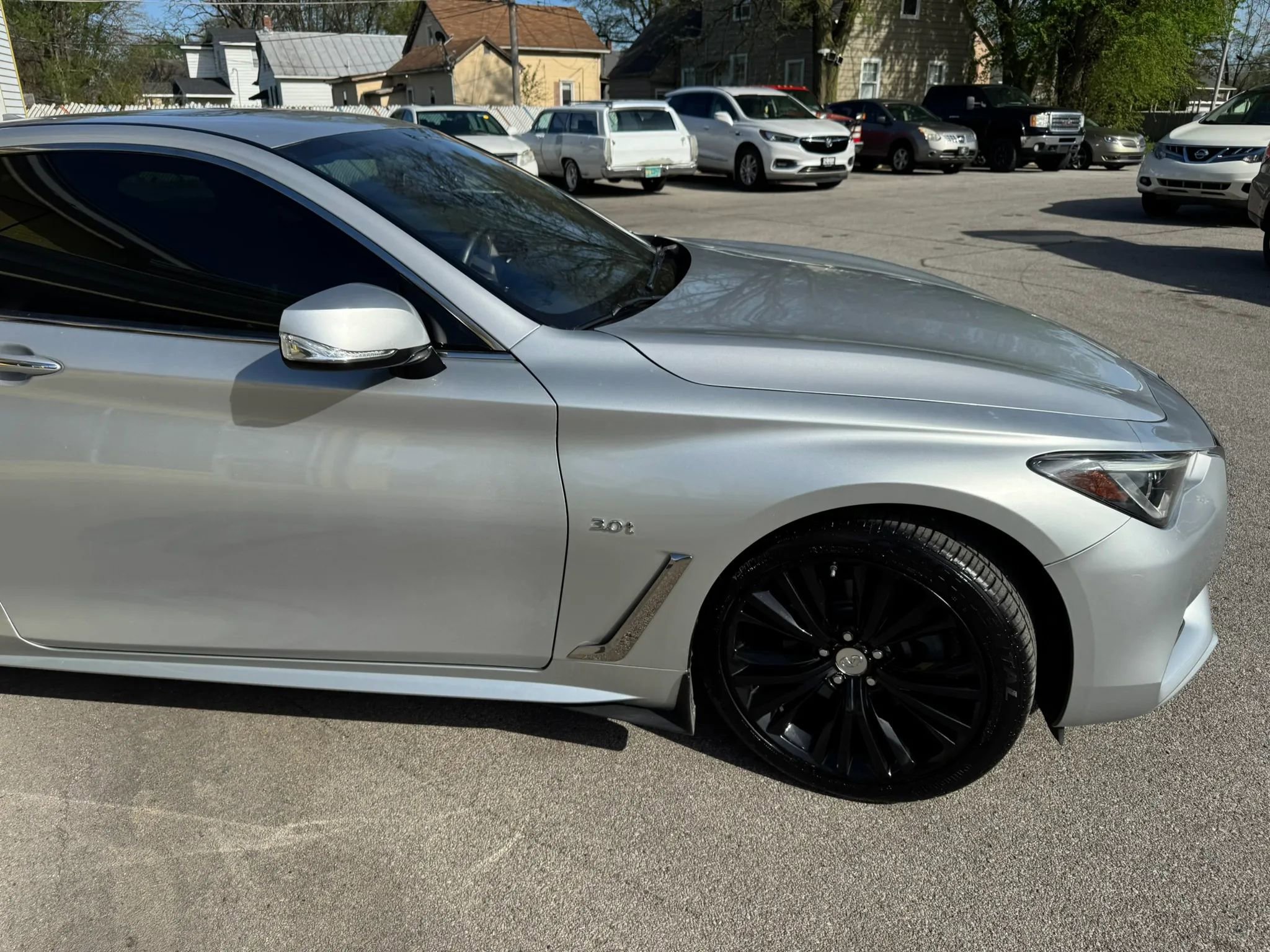 Used 2017 INFINITI Q60 3.0t w/ Premium Plus Package 3.0T AWD/4WD image 11