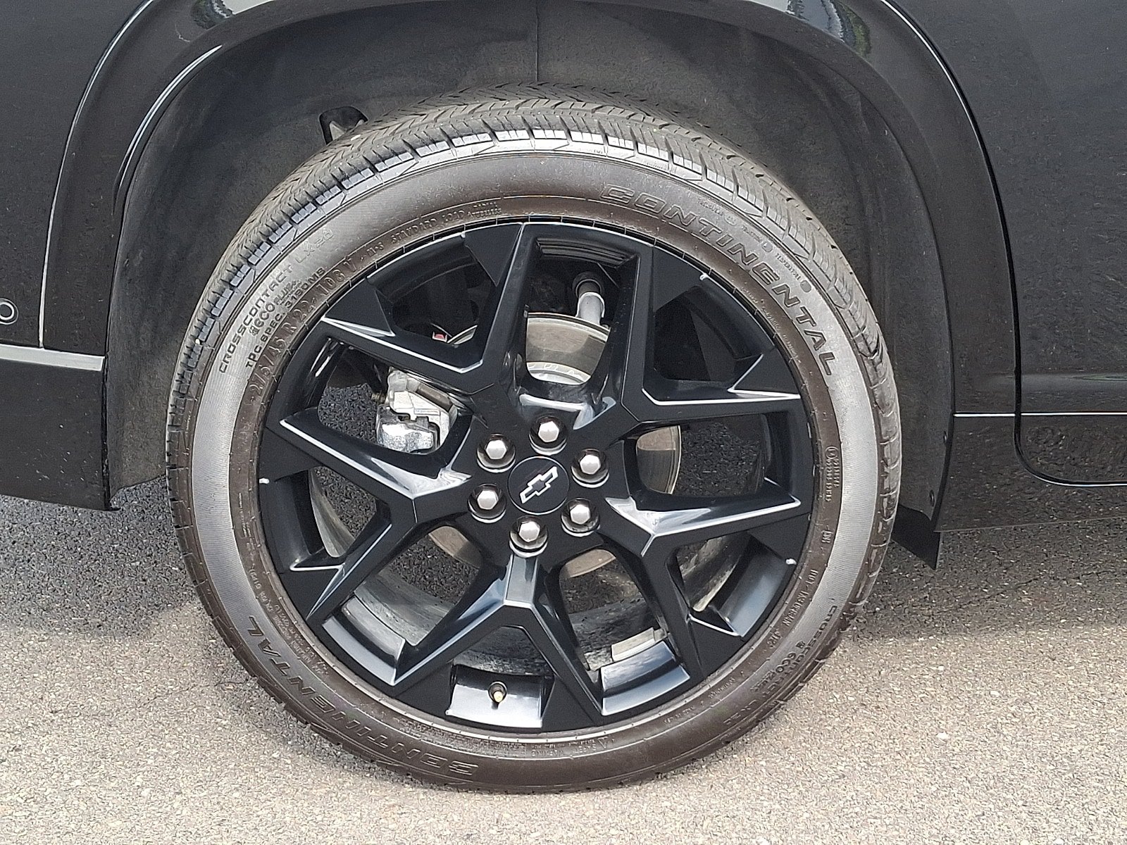 Used 2025 Chevrolet Traverse RS w/ LPO, Floor Liner Package FWD image 8