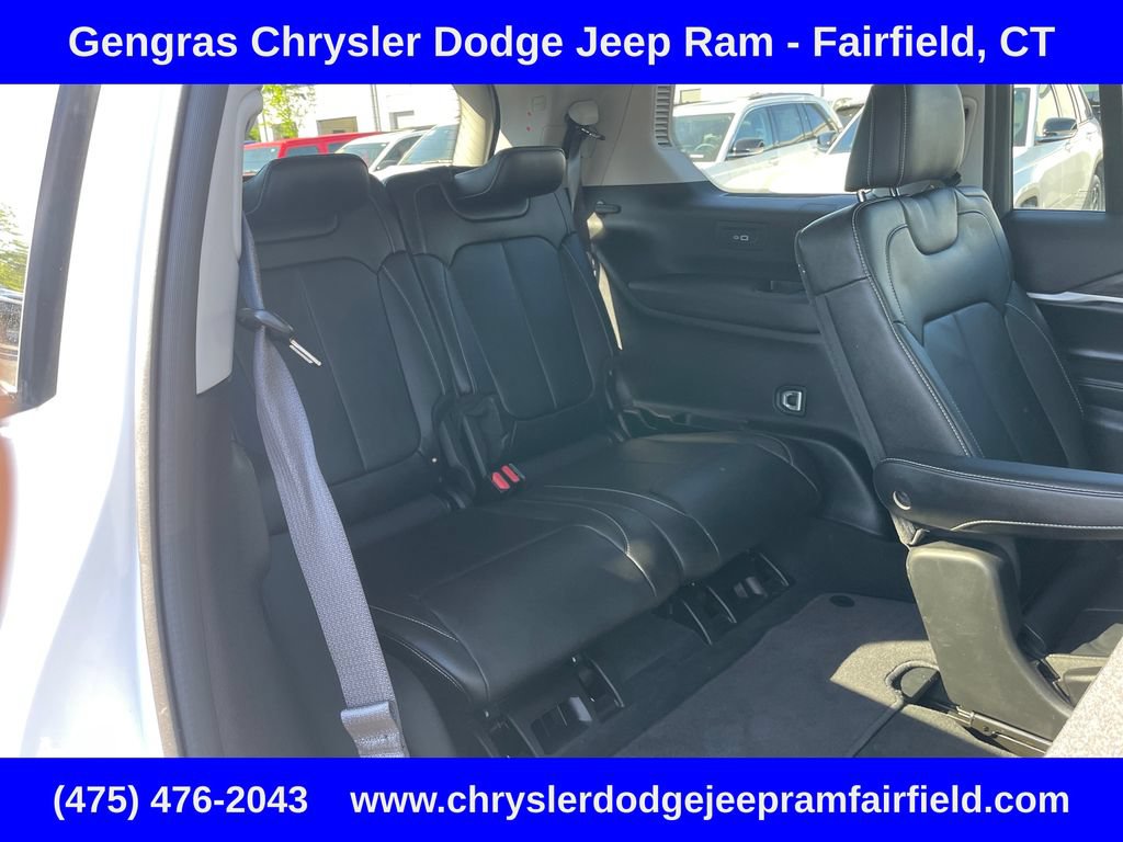 Certified 2023 Jeep Grand Cherokee L Limited w/ Black Appearance Package AWD/4WD image 24