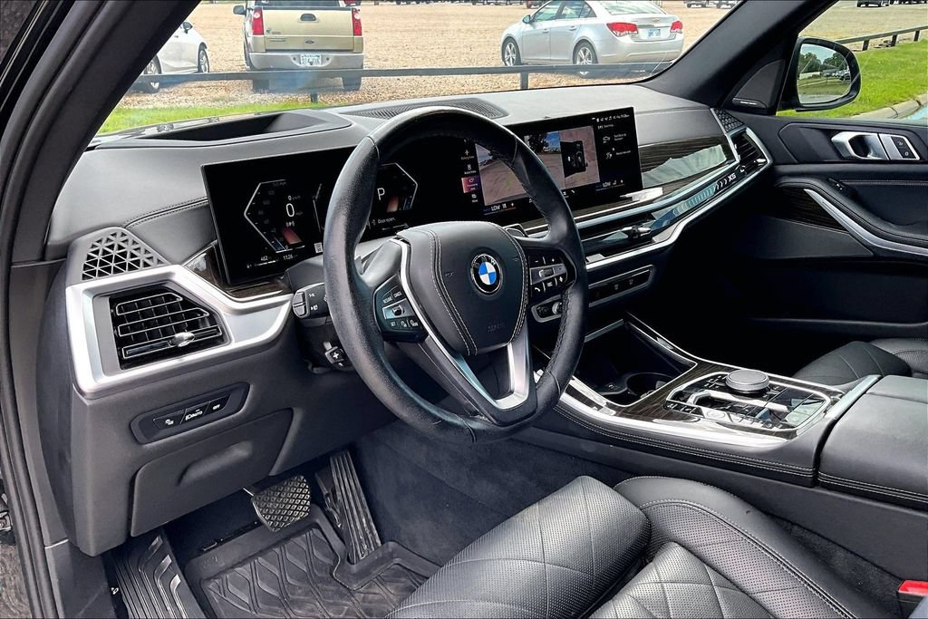 Used 2024 BMW X5 xDrive40i w/ Premium Package AWD/4WD image 12