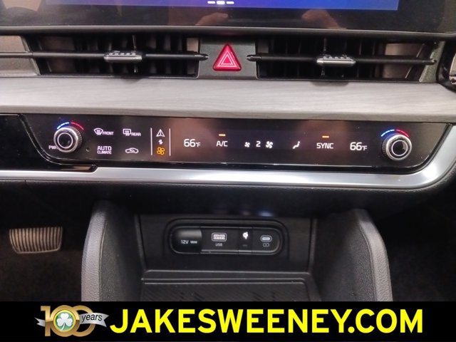 Used 2025 Kia Sportage X-Line w/ Premium Package image 24