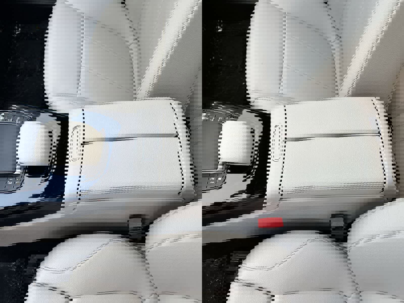 Used 2022 Mercedes-Benz CLA 250 image 21