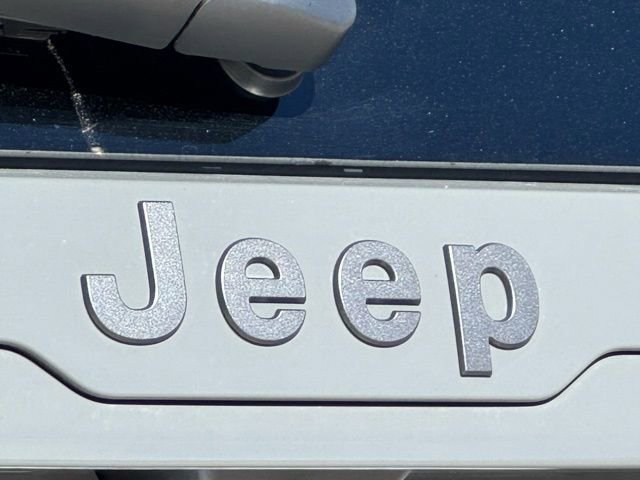 New 2026 Jeep Cherokee Laredo image 12