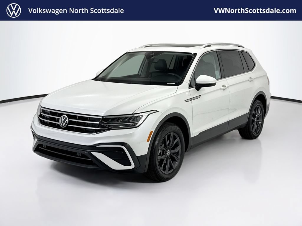 Used 2023 Volkswagen Tiguan SE w/ Panoramic Sunroof Package