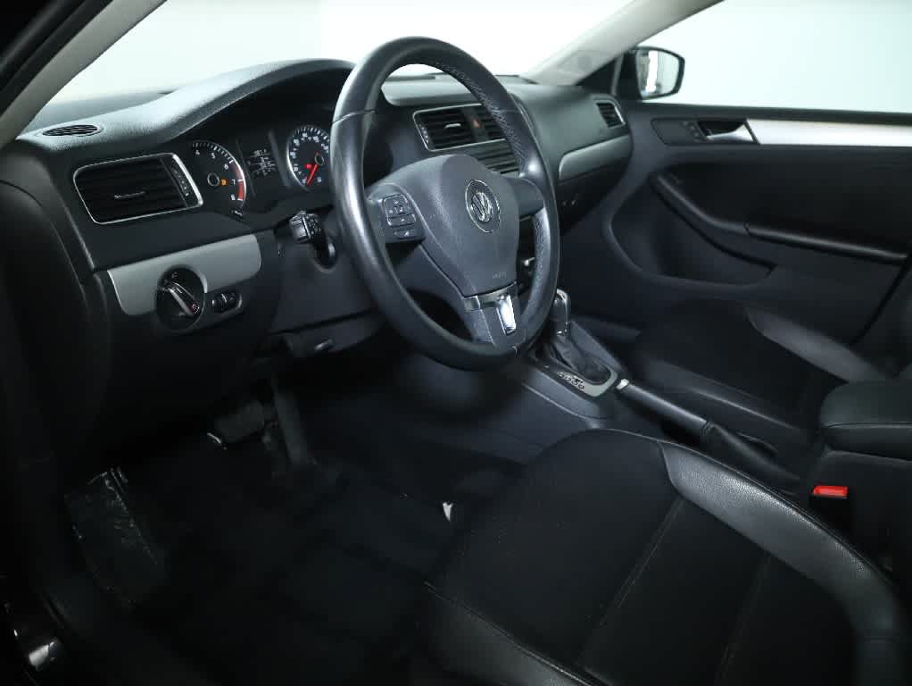 Used 2014 Volkswagen Jetta SE FWD image 17