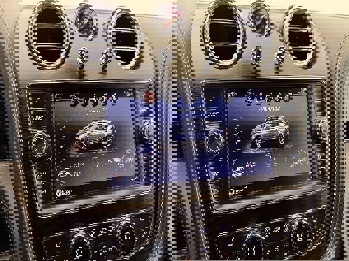 Used 2017 Bentley Bentayga image 28