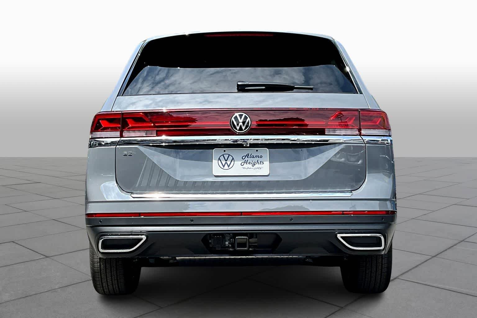 New 2026 Volkswagen Atlas SE FWD image 4