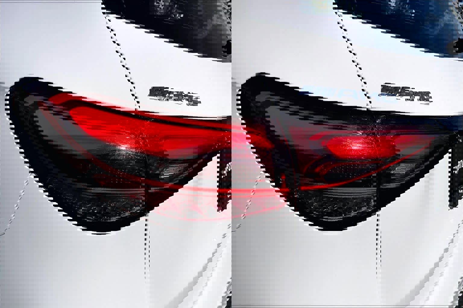 Used 2025 Mercedes-Benz GLC 43 AMG 4MATIC image 27