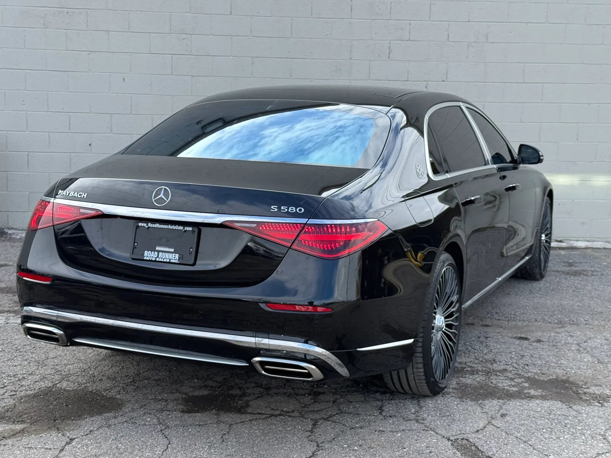 Used 2023 Mercedes-Benz Maybach S 580 S 580 4MATIC Sedan 4D image 13