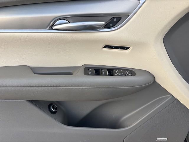 Used 2020 Cadillac XT5 Premium Luxury w/ LPO, Floor Liner Package image 12