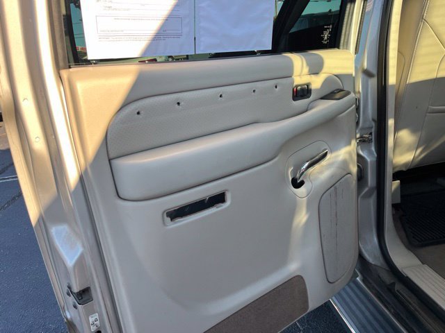 Used 2004 Cadillac Escalade EXT AWD/4WD image 11