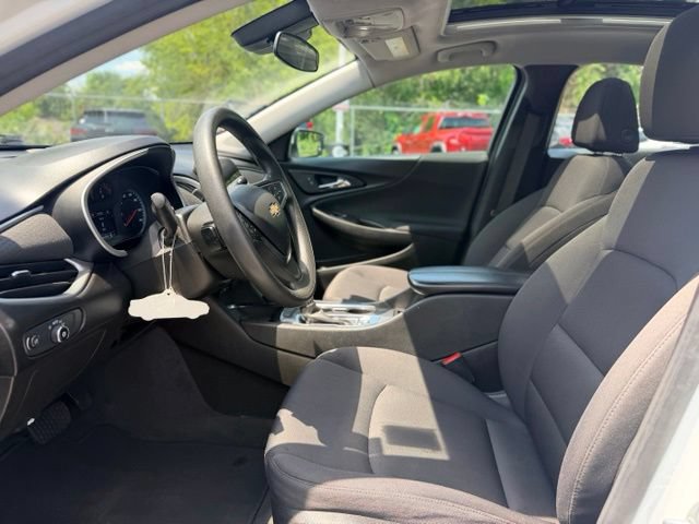 Used 2024 Chevrolet Malibu LT FWD image 7