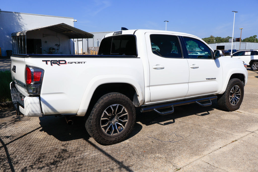 Used 2020 Toyota Tacoma TRD Sport RWD image 5