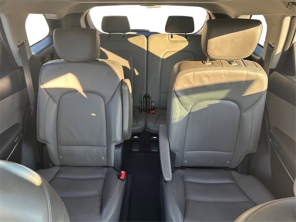 Used 2016 Hyundai Santa Fe Limited w/ Option Group 04 image 14