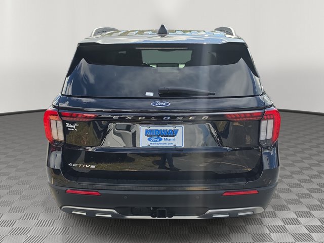 Certified 2025 Ford Explorer Active w/ Active Comfort Package RWD image 5