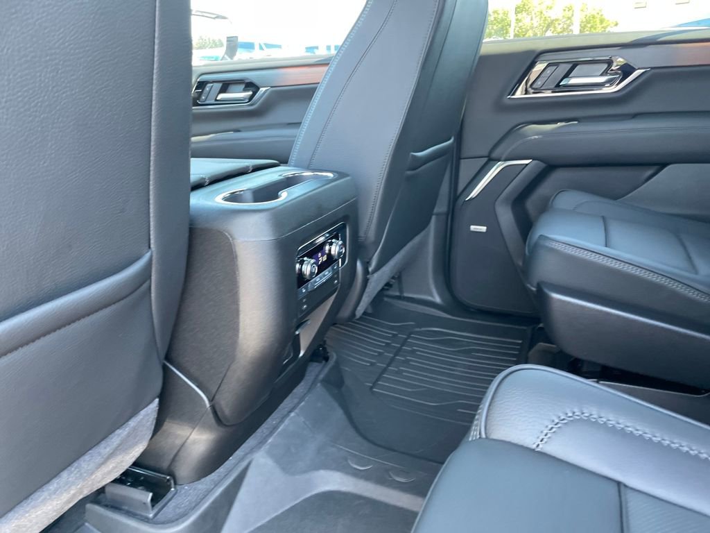 New 2026 GMC Yukon Denali w/ LPO, Floor Liner Package image 27