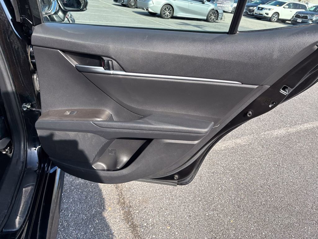 Used 2023 Toyota Camry SE FWD image 40