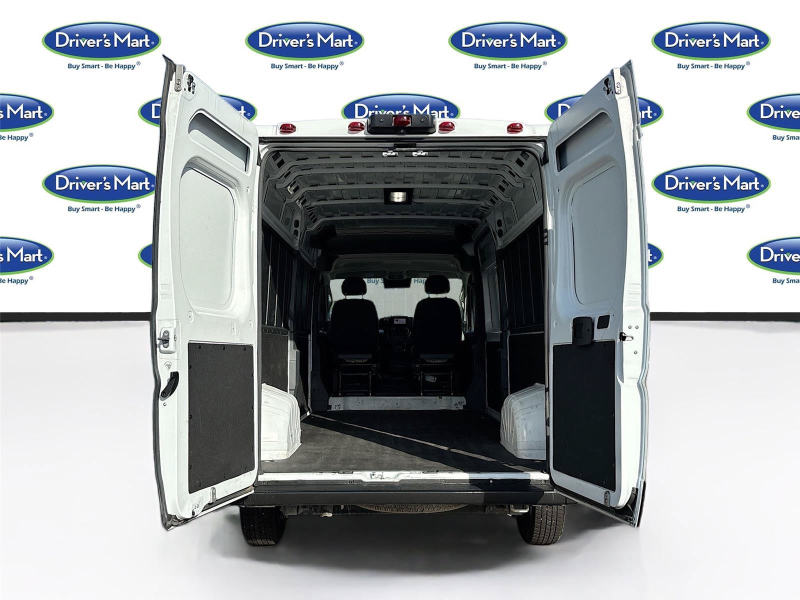 Used 2025 RAM ProMaster 2500 w/ Convenience Group FWD image 22