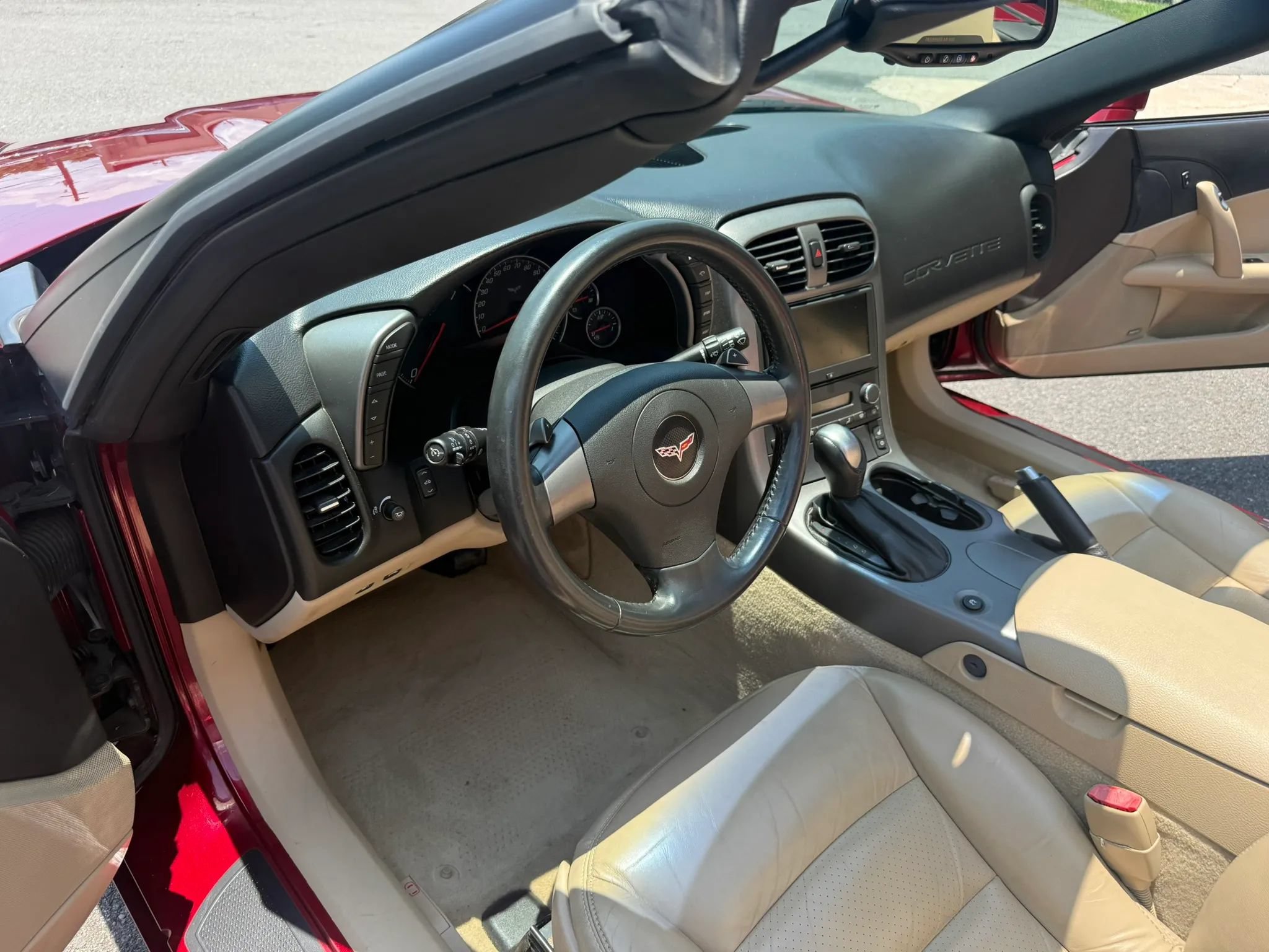 Used 2006 Chevrolet Corvette Convertible w/ Preferred Equipment Group RWD image 23