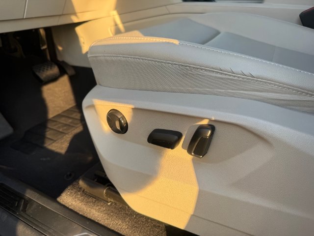 Used 2023 Volkswagen Atlas SE FWD image 21