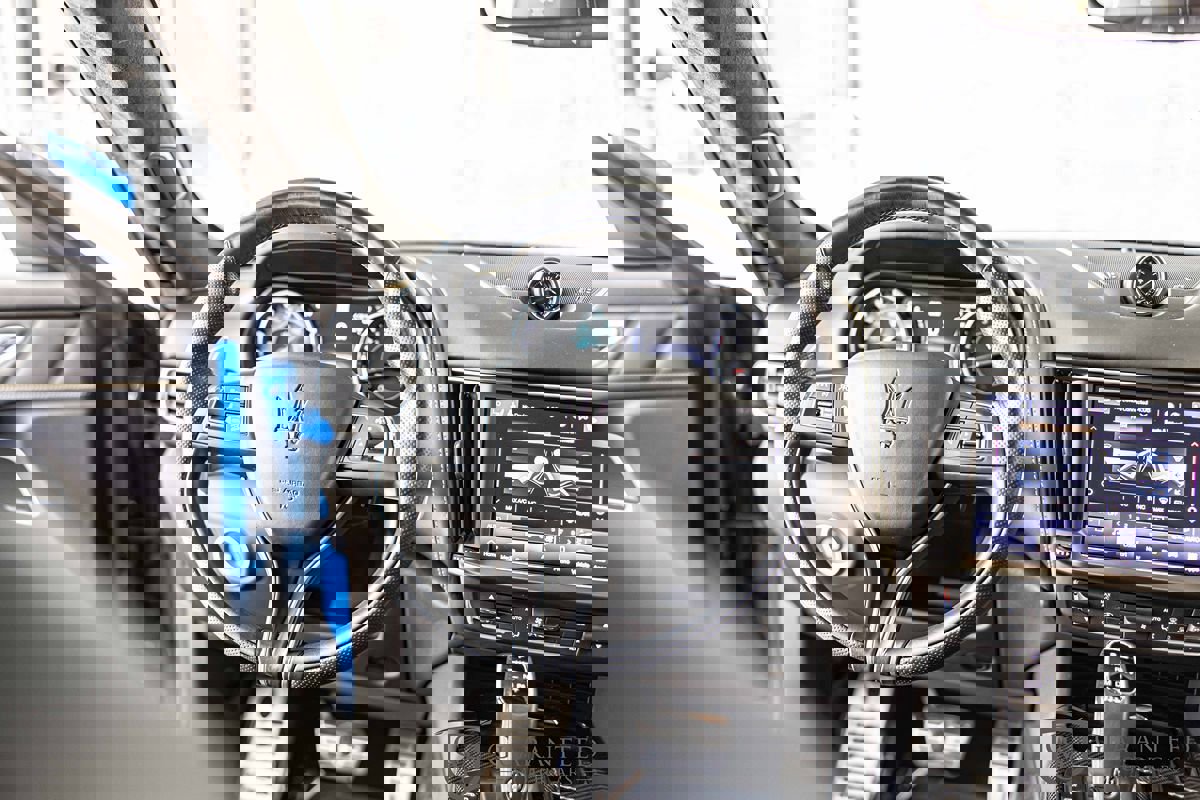 Used 2022 Maserati Levante F Tributo image 39