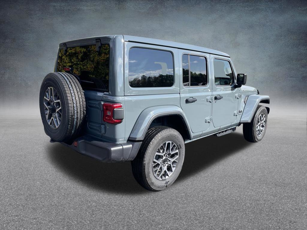 Used 2026 Jeep Wrangler Unlimited Sahara AWD/4WD image 10