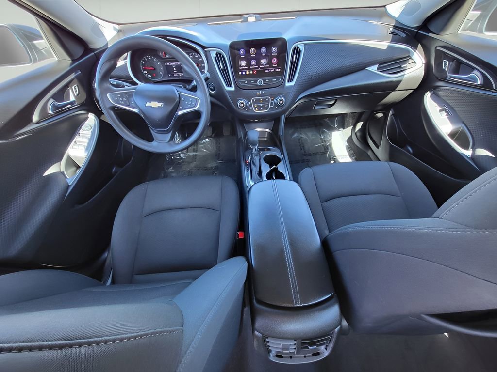 Used 2024 Chevrolet Malibu LT image 25