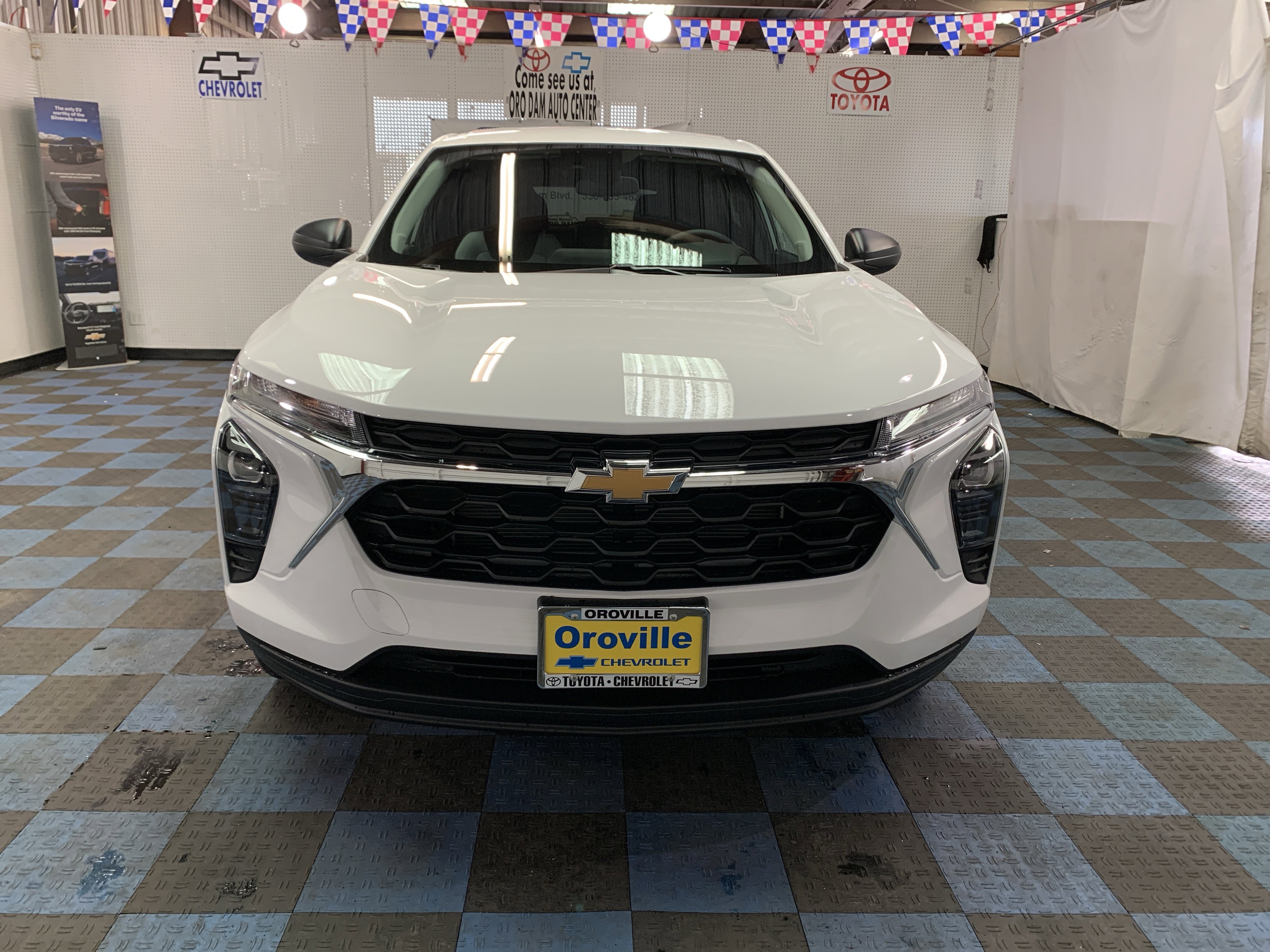 New 2026 Chevrolet Trax LS image 7