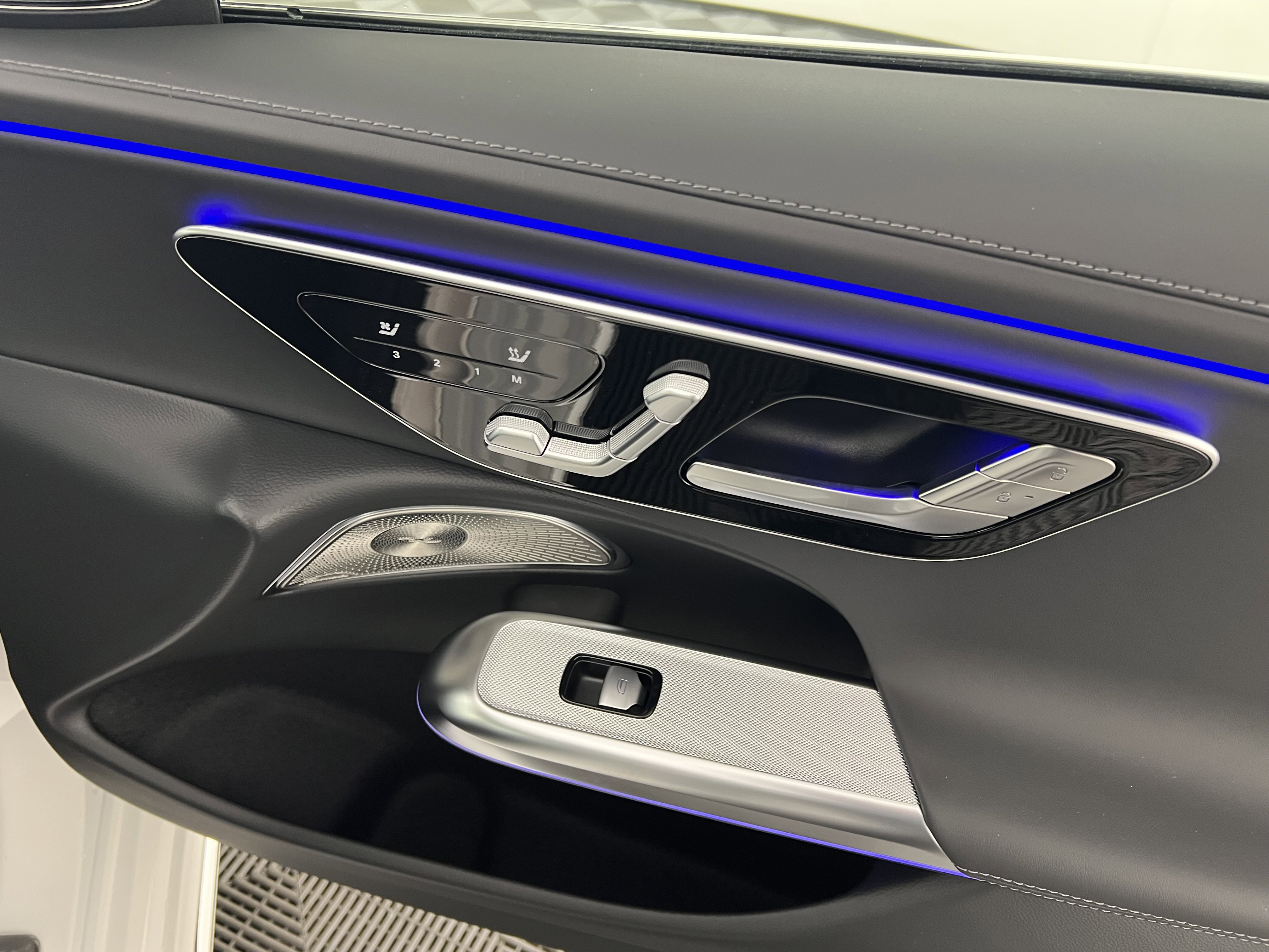 New 2026 Mercedes-Benz E 350 4MATIC Sedan image 25