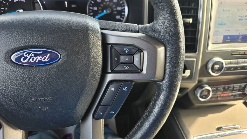 Used 2020 Ford Expedition Max XLT w/ Equipment Group 202A AWD/4WD image 21