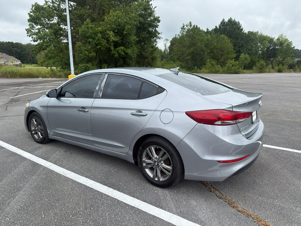 Used 2017 Hyundai Elantra SE FWD image 7