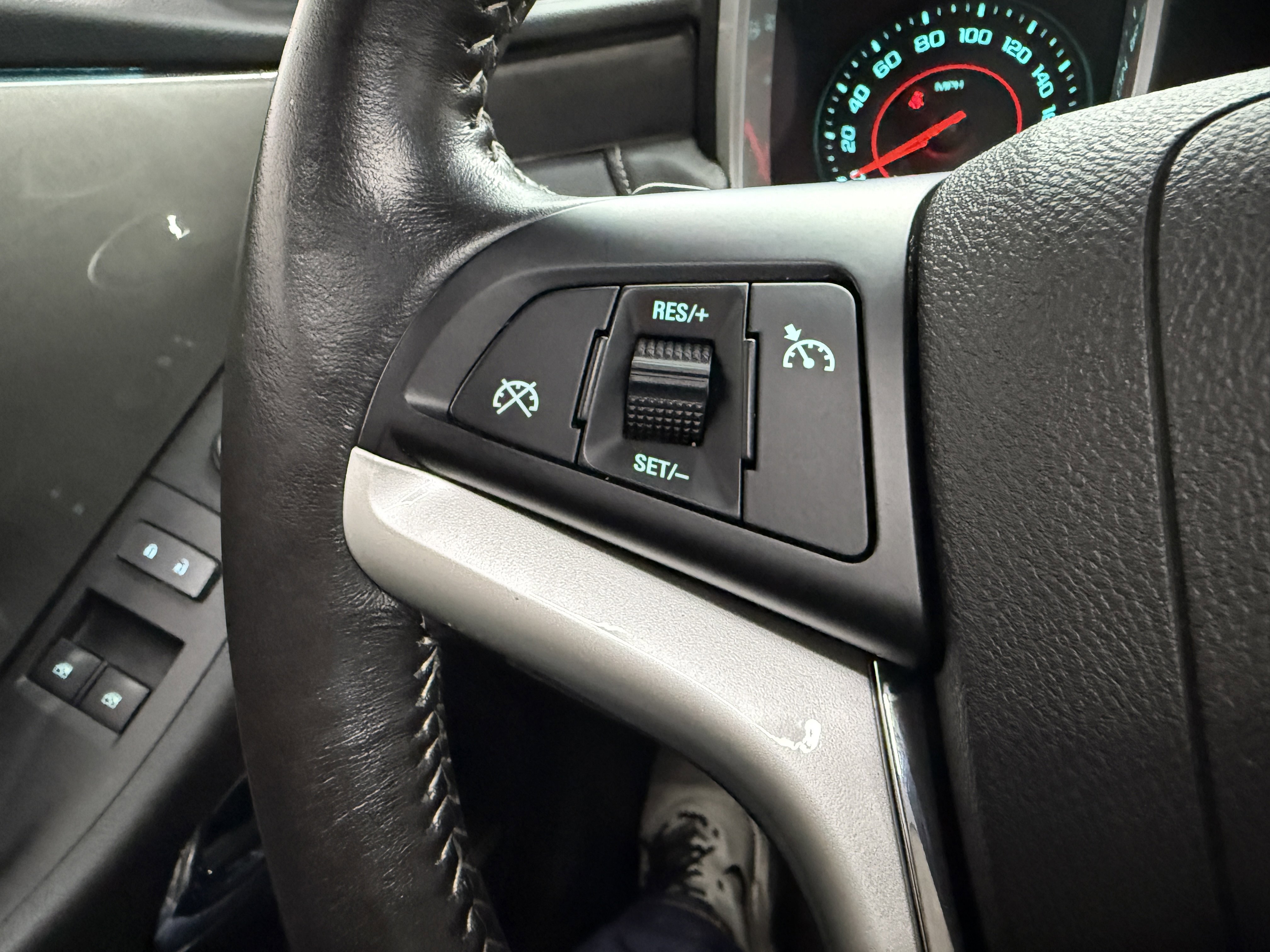 Used 2014 Chevrolet Camaro SS image 13