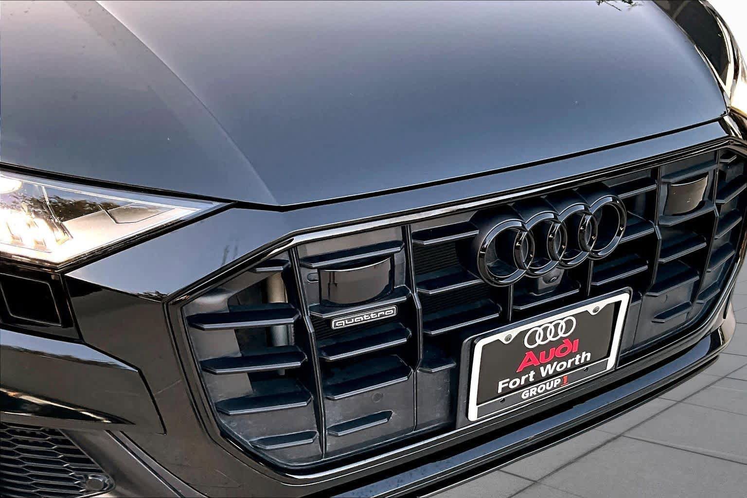 Used 2023 Audi Q8 Prestige AWD/4WD image 32