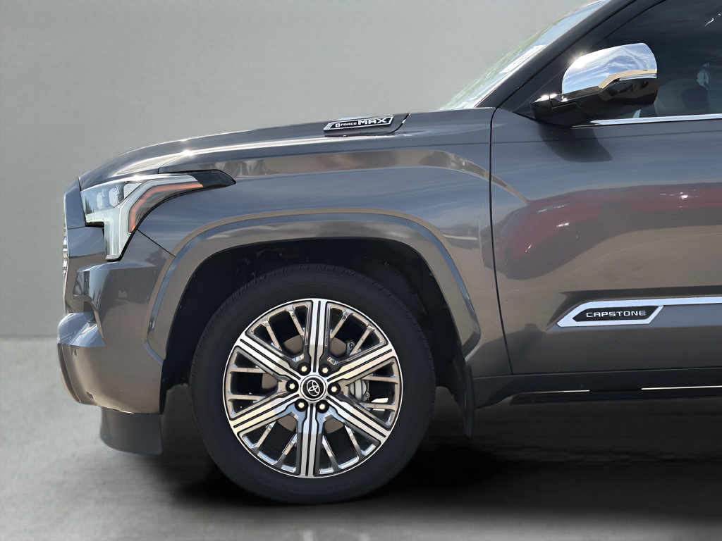 Used 2024 Toyota Sequoia Capstone AWD/4WD image 25